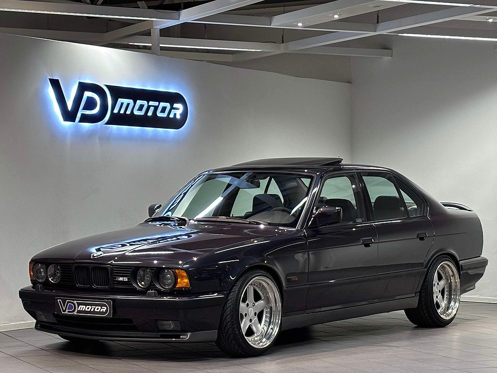 BMW M5 E34 Taklucka Macaoblau Sv-såld 315hk