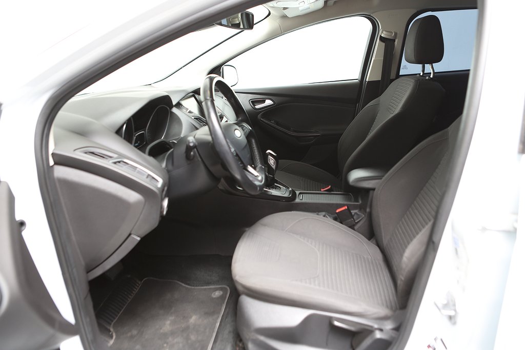 Ford Focus 1,0 EcoBoost 125hk Titanium Kombi Aut Dragkrok 2016