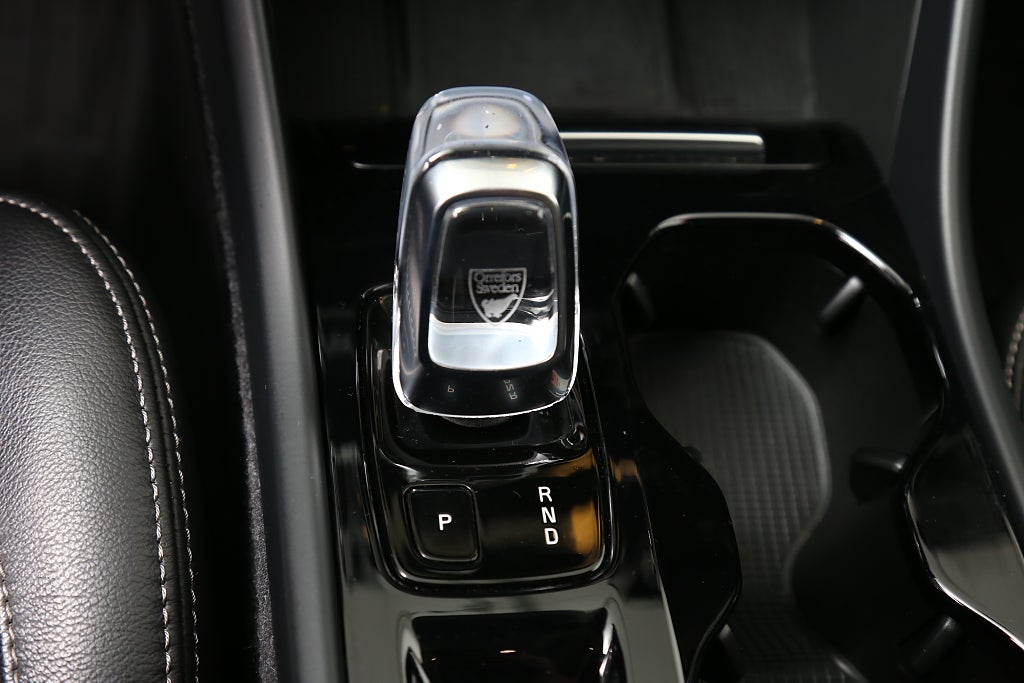 Volvo XC40 Recharge T4 Plug-in Inscription H/K Orrefors Drag Moms 2022