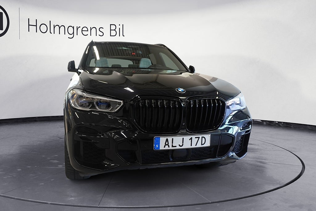 BMW X5 M50i xDrive Pano Sky Lounge, Värmare Laser Drag DAP | Ränta