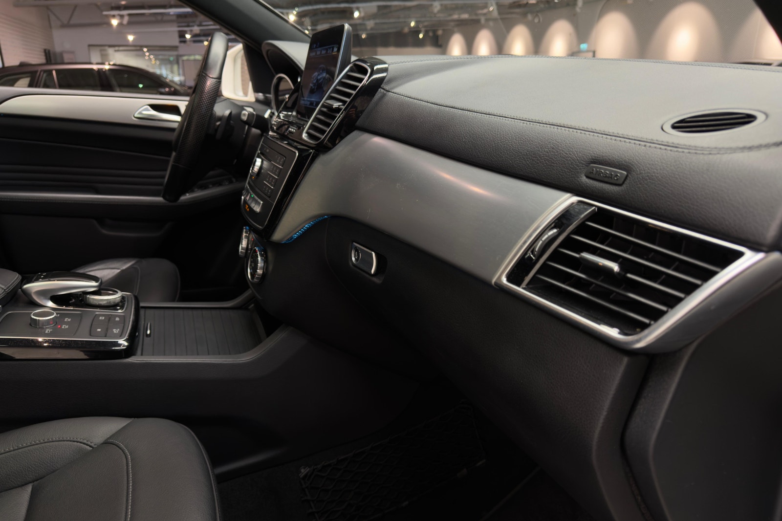 Mercedes-Benz GLE 350 d 4MATIC Coupé AMG Line|Pano|Drag|H/K 2019 - miniatyr 17