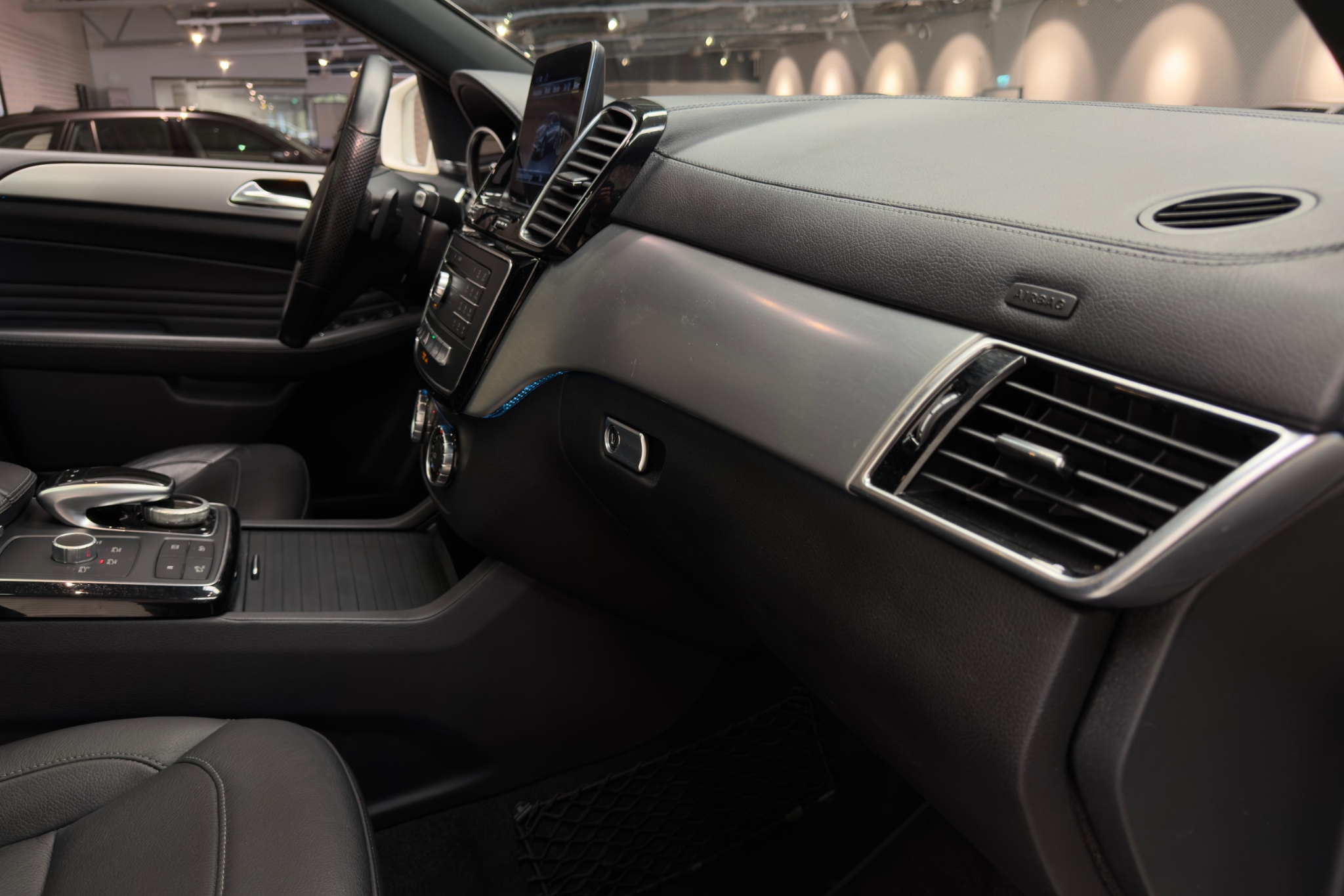 Mercedes-Benz GLE 350 d 4MATIC Coupé AMG Line|Pano|Drag|H/K 2019 - miniatyr 46