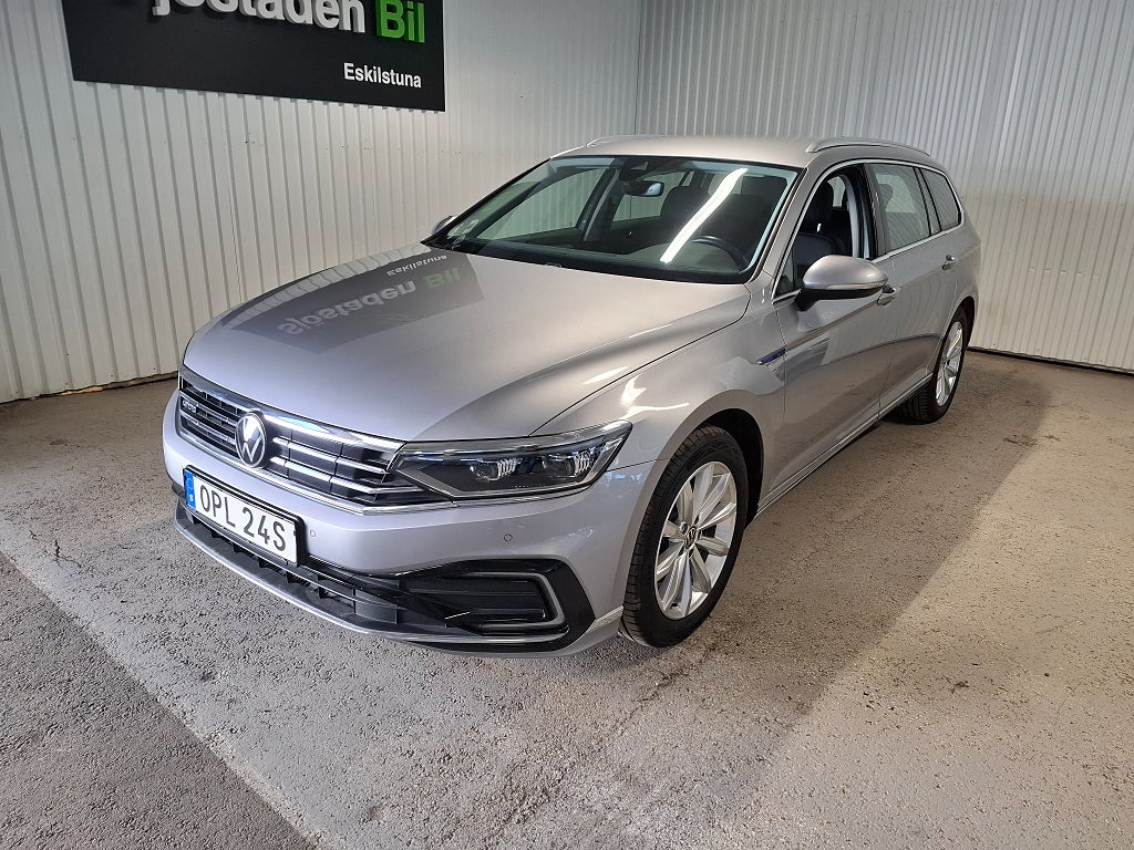 Volkswagen Passat SC GTE 1.4 TSI GTE Exe Bus Drag Värmare Kamera Led