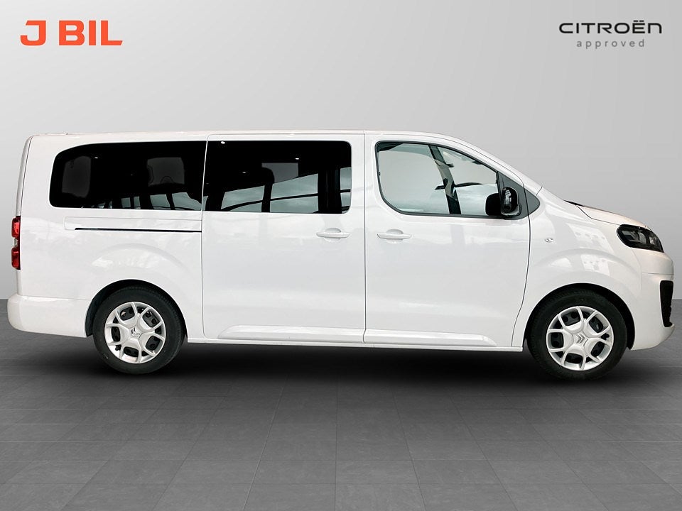 Bild på Citroën ë-Spacetourer Feel 75kWh 136hk L3 - 9-SITS, B-KAMERA