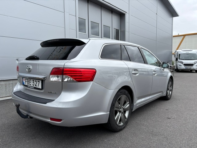 Toyota Avensis 2015, bild 2/43