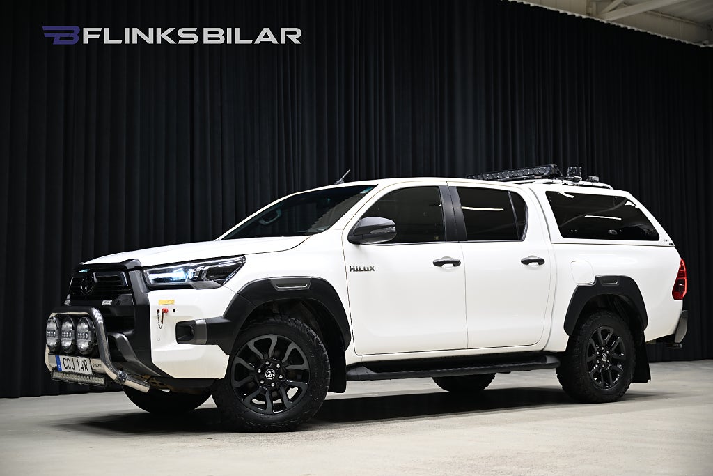 Toyota HiLux 2.8 AWD 204HK Automat|Kåpa|Inredd|Släde|Frontbåge|SeUTR