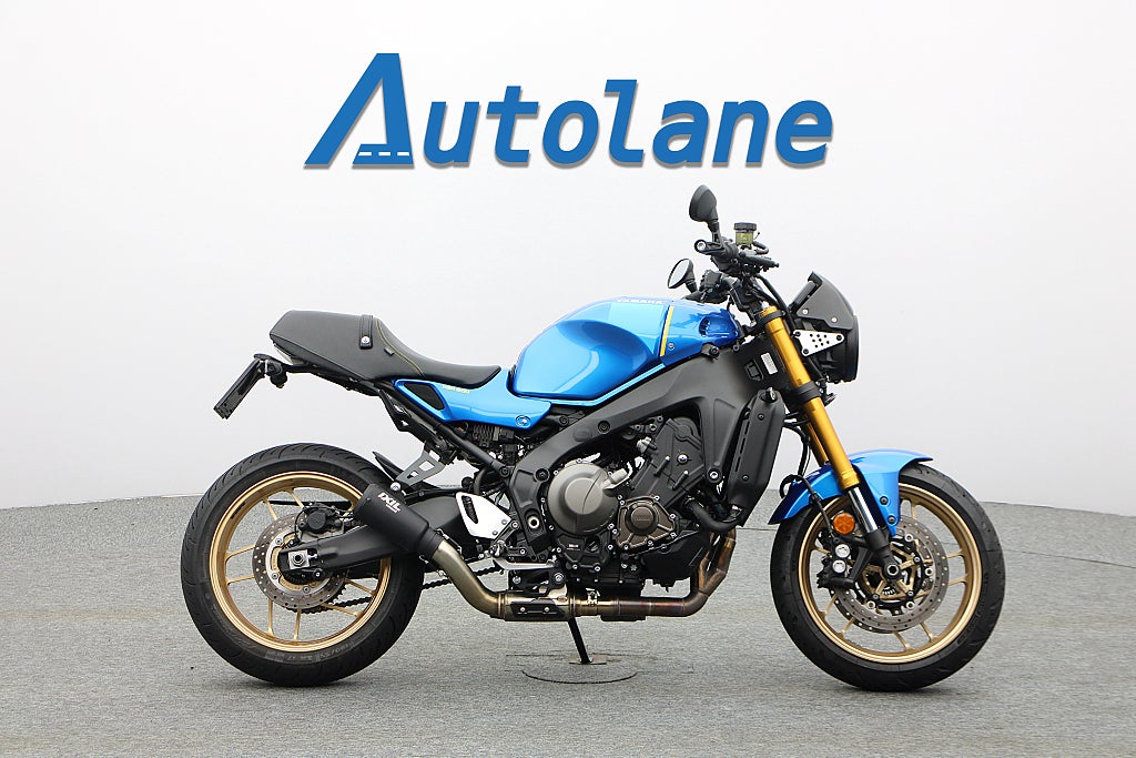 Yamaha XSR900 * IXIL Exhaust Quickshifter Tail Tidy