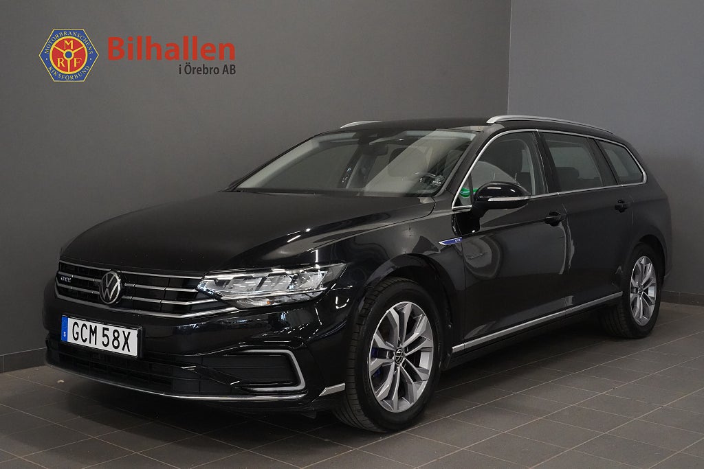 Volkswagen Passat Sportscombi GTE 1.4 TSI Cockpit Värmare Drag