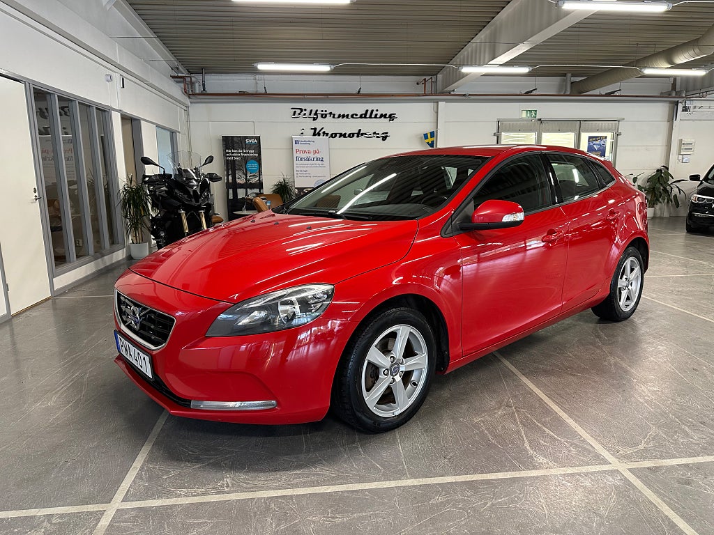 Volvo V40 D2 Kinetic Värmare Performance sound Lågskatt