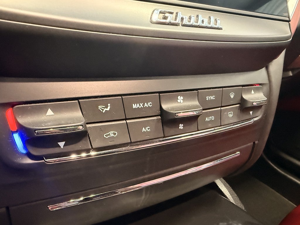 Maserati Ghibli 2016 - miniatyr 23
