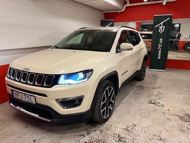 Jeep Compass Limited PHEV 4xe 190hk Vinterhjul Drag Carplay