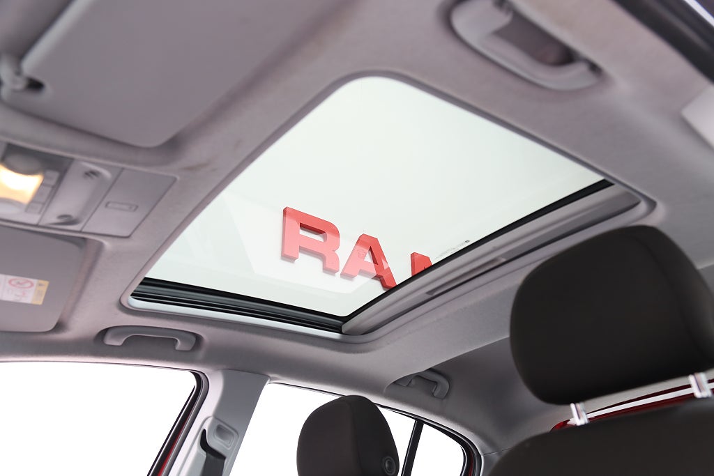 Opel Corsa 1,4 Enjoy 90hk Aut 5D Panorama Drag