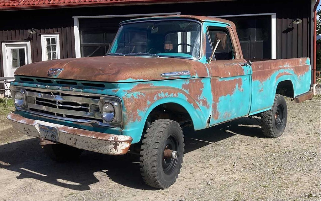 Ford F100  4 Wheel Drive F100 4 Wheel Drive Custom Cab 