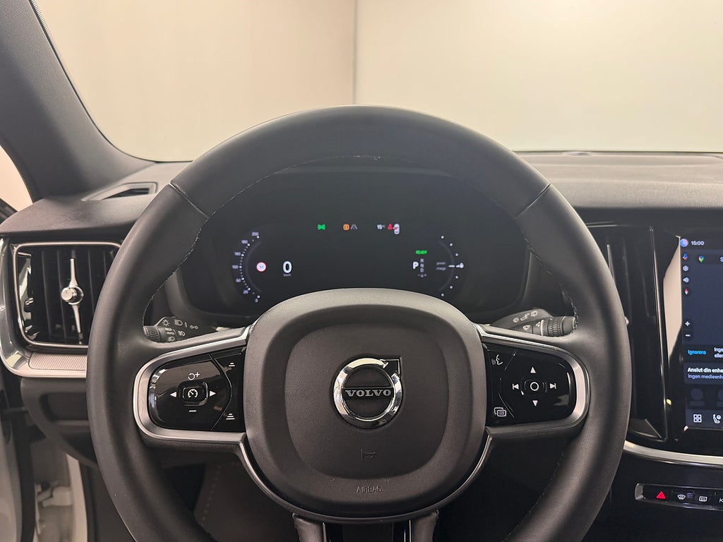 Volvo V60 Recharge T6 AWD R-Design Plus Dark EDT. MOMS Leasebar bild 5