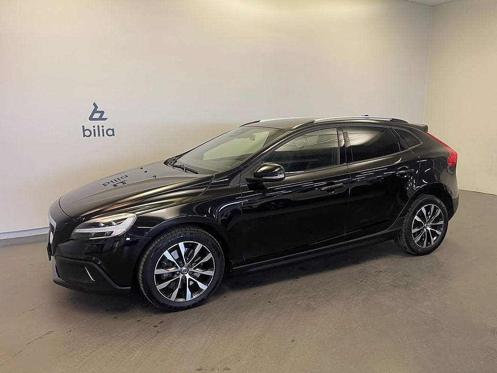 Volvo V40 Cross Country T3 Pro Edition / Lastpaket / Läder /