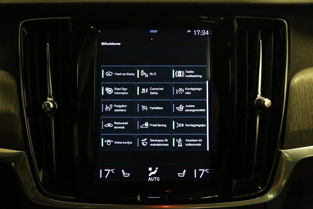 Volvo V90 Cross Country B4 Diesel 197hk AWD H/K Pano Head-up Teknikpkt 2021