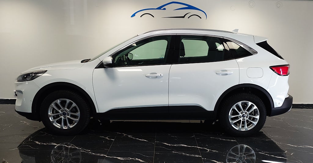 Ford Kuga Hybrid E85 E-CVT Nybilsgaranti Moms Euro 6