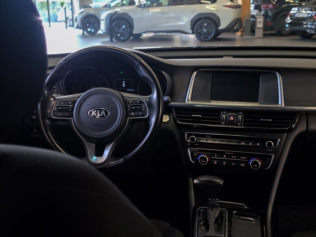 Kia Optima Sport Wagon 1.7 DCT / Rattvärme / Backkamera / Drag