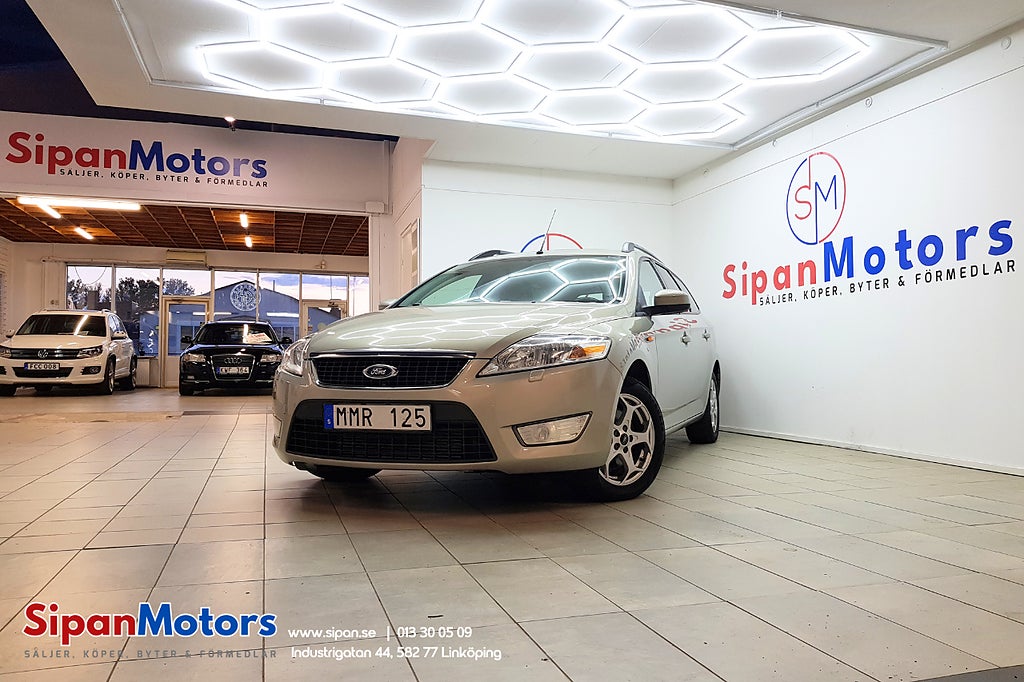 Ford Mondeo Kombi 2.0 TDCi Titanium / Kamrem bytt / Taklucka