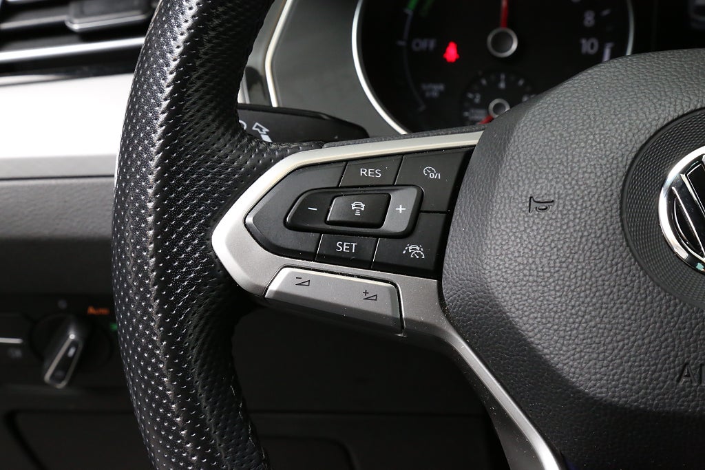 Volkswagen Passat GTE 218hk DSG Sportscombi Navi Kamera Drag 2020