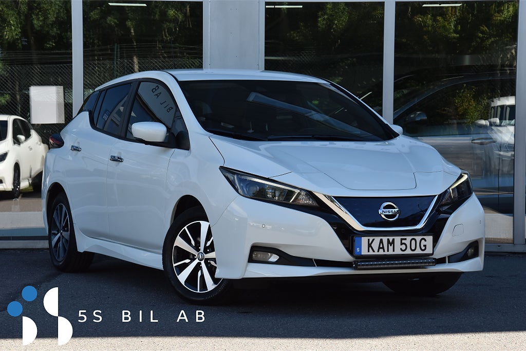 Nissan Leaf LEAF ELECTRIC MOMS 360KAM BLIS RATTVÄRM GPS CARPLAY 150