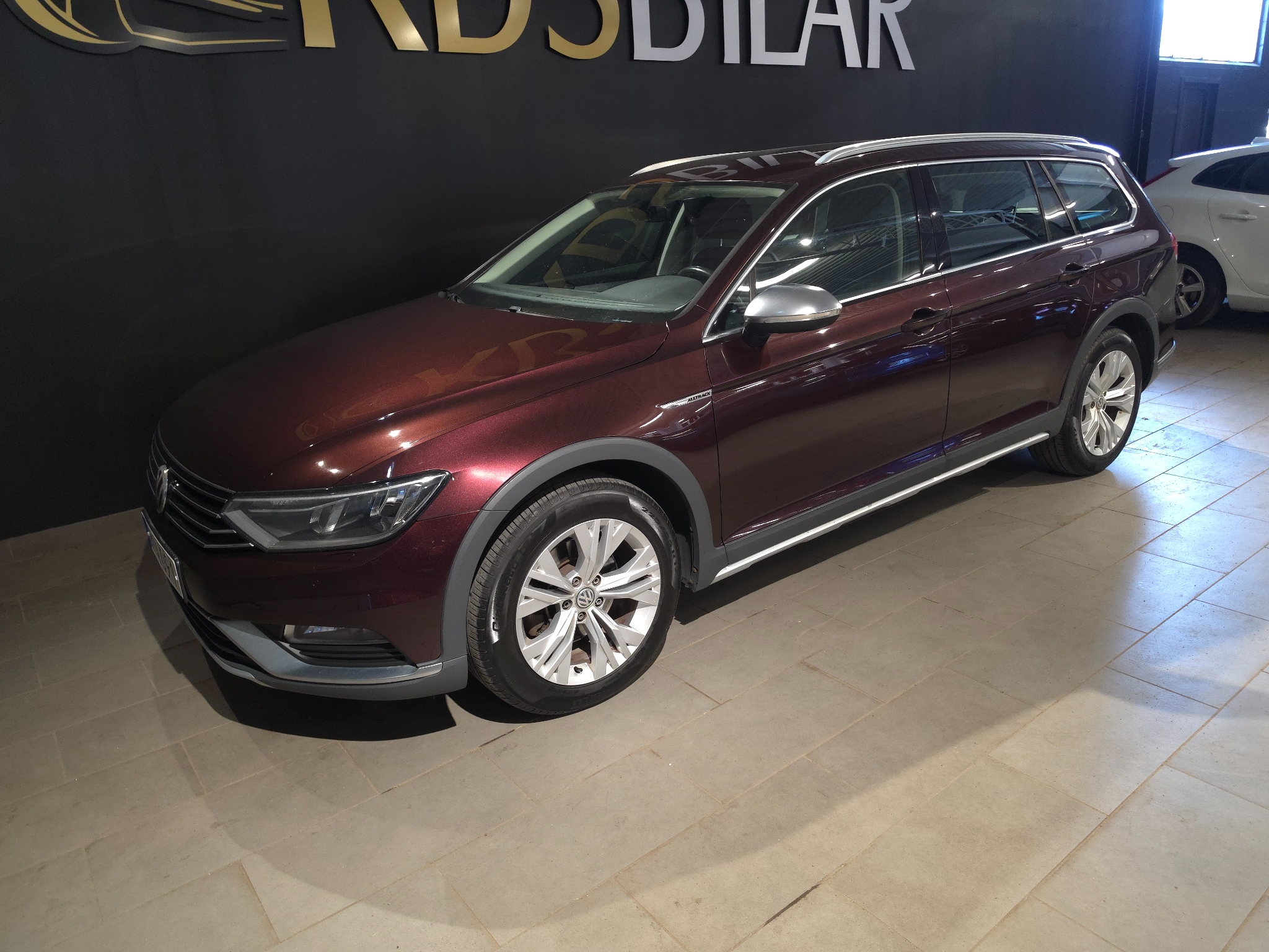 Volkswagen Passat 2017, kuva 2/42
