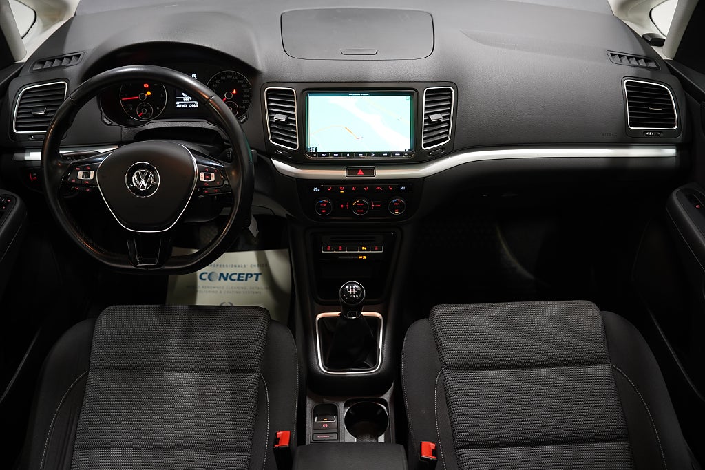 Volkswagen Sharan 2.0 TDI 4Motion150hk Base 7-sits Pano D-värm Drag B-kam
