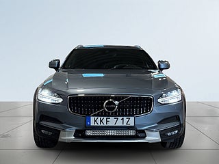 Volvo V90 Cross Country D4 AWD Aut Advanced SE III Drag Värmare Cockpit S&Vhjul – bild 2