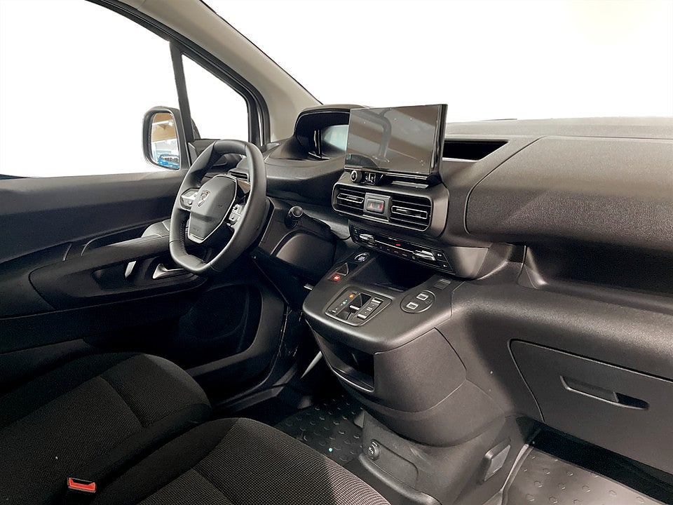 Bild på Peugeot Partner Plus 130hk L2 Aut - DEMO