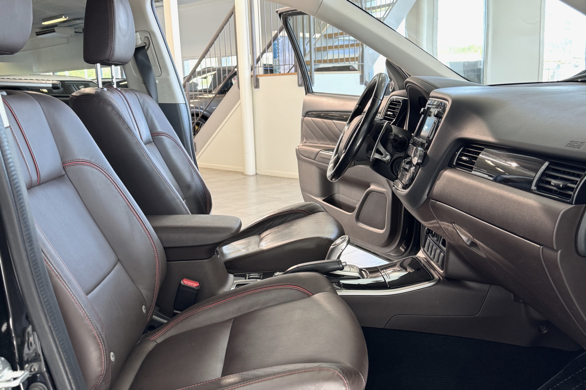Mitsubishi Outlander 2016, bild 6/38