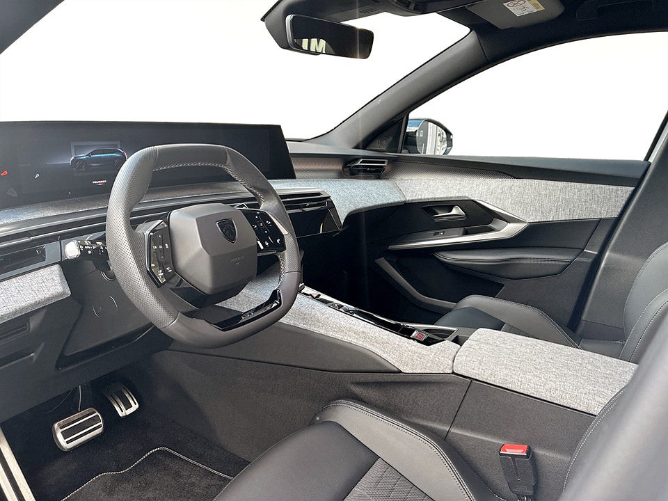 Bild på Peugeot 5008 GT Hybrid 145hk Aut 7-SITS B-KAMERA CARPLAY