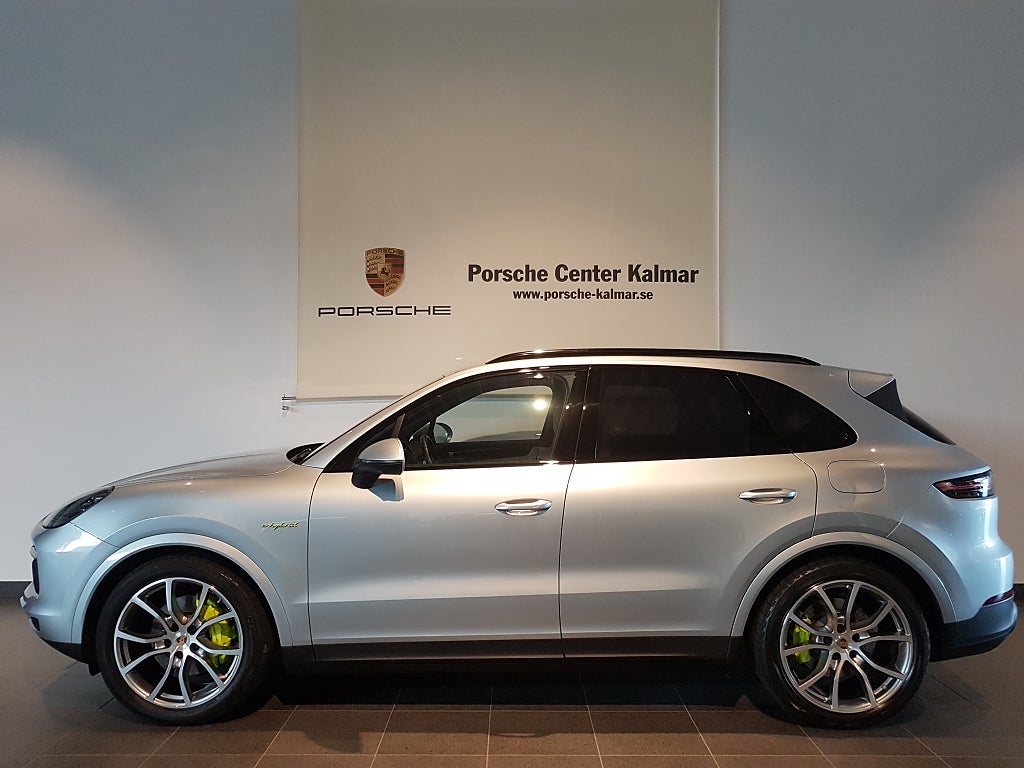 Porsche Cayenne 2022