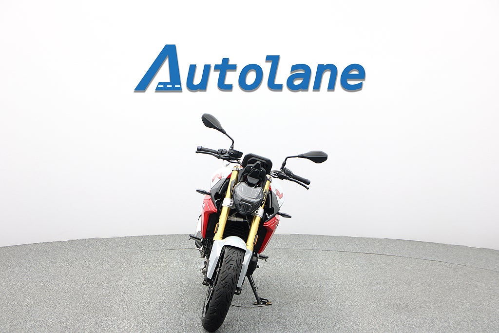 BMW F 900 R *Nytt Drivpaket Värmehandtag