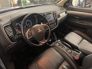 SUV Mitsubishi Outlander 16 av 22