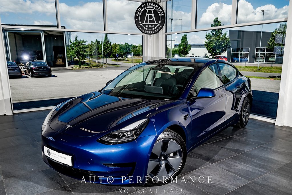Tesla Model 3 Standard Range Autopilot Facelift / Hemleverans /