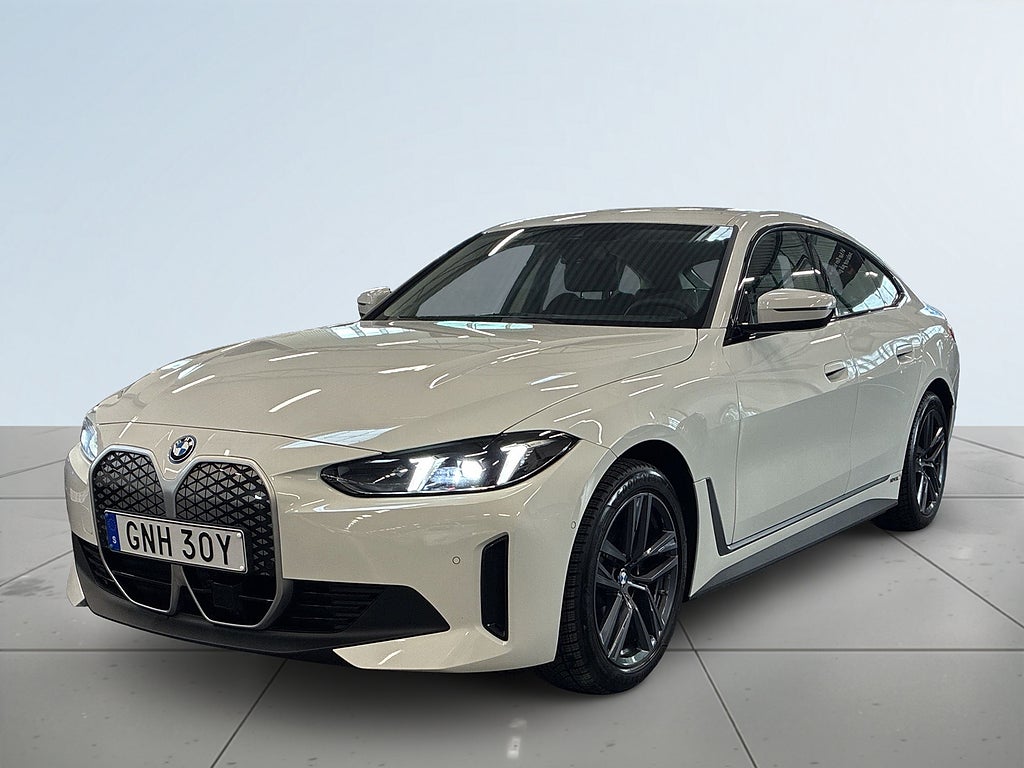 BMW i4