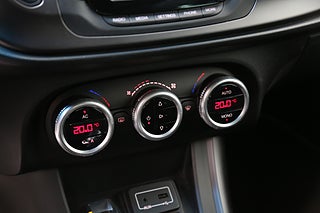 Halvkombi Alfa Romeo Giulietta 19 av 23