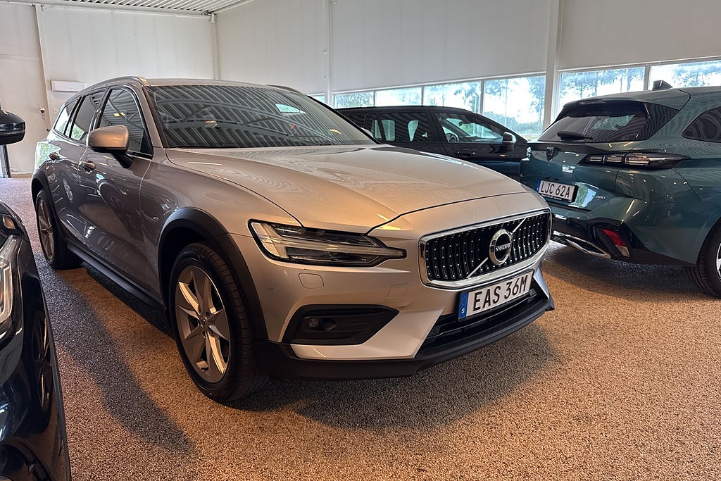 Volvo V60 Cross Country D4 AWD Geartronic Advanced SE II Kamera Drag Värmamare miniatyr 2