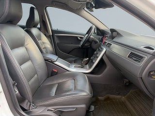Volvo XC70 D4 AWD Aut Summum Business Ed Pro Drag Elstolar Mvärm – bild 10