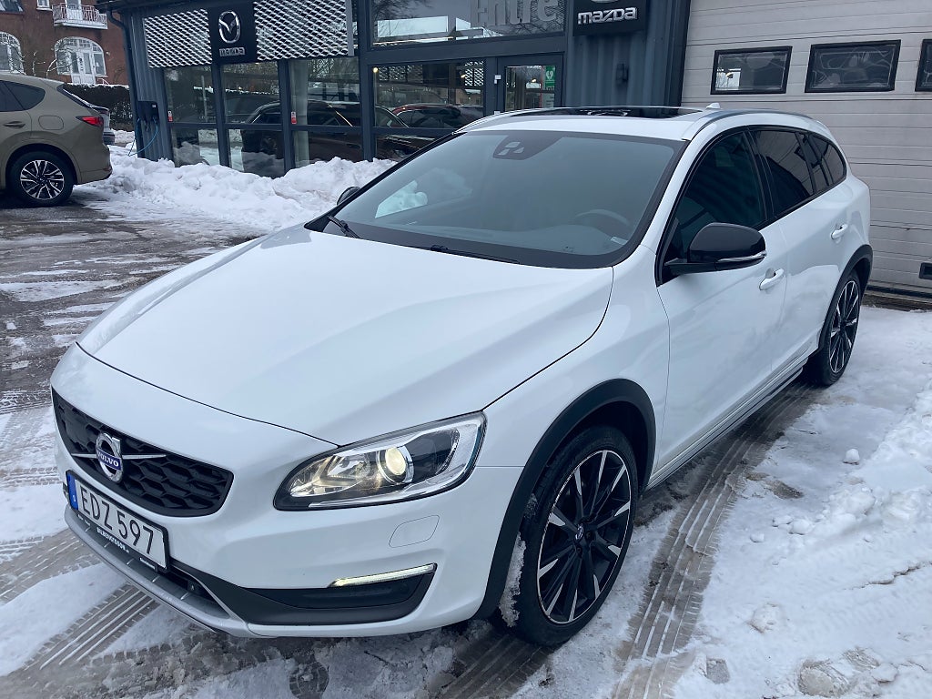 Volvo V60 Cross Country D4 AWD Geartronic Summum Euro 6