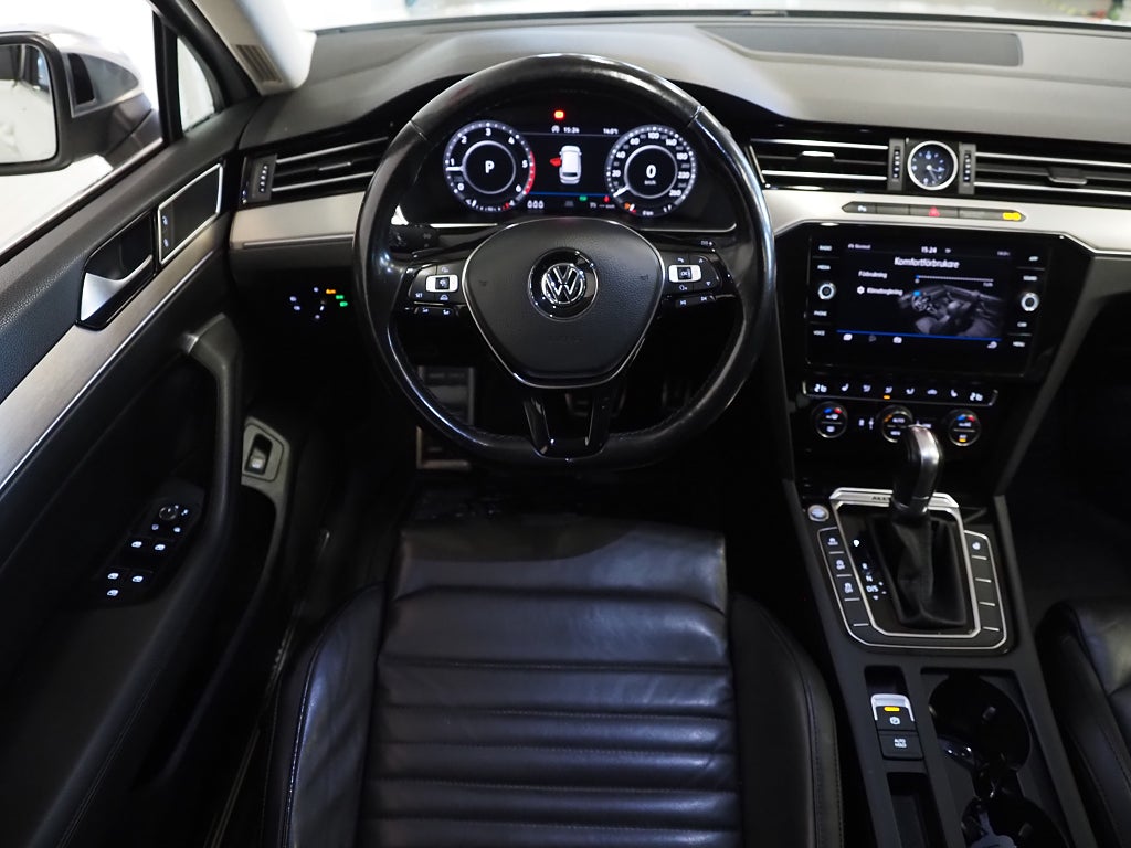 Volkswagen Passat Alltrack TDI 190hk 4M | D-värm | Drag | Cockpit | Skinn | 2018