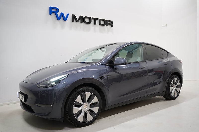 SUV Tesla Model Y 1 av 24