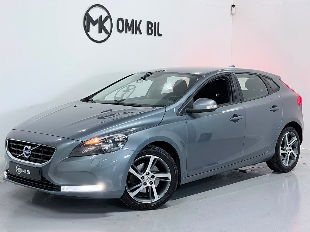 Volvo V40 T2 Kinetic / NyBesiktigad