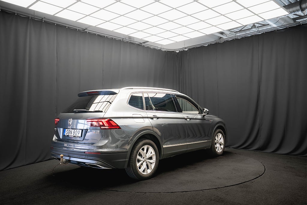 Volkswagen Tiguan Allspace TSI 4Motion 7-sits LÄDER DRAG KAMERA ELSTOL MINN