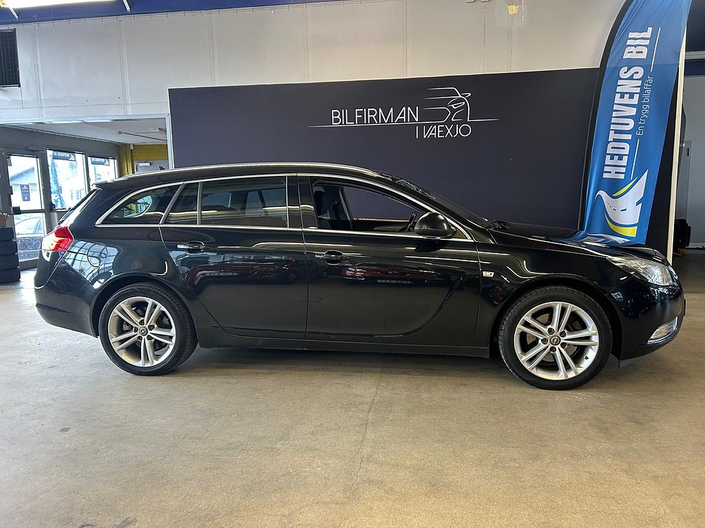 Opel Insignia Sports Tourer 2.0 Turbo 220Hk Edition/Nybesikt/Dragkrok