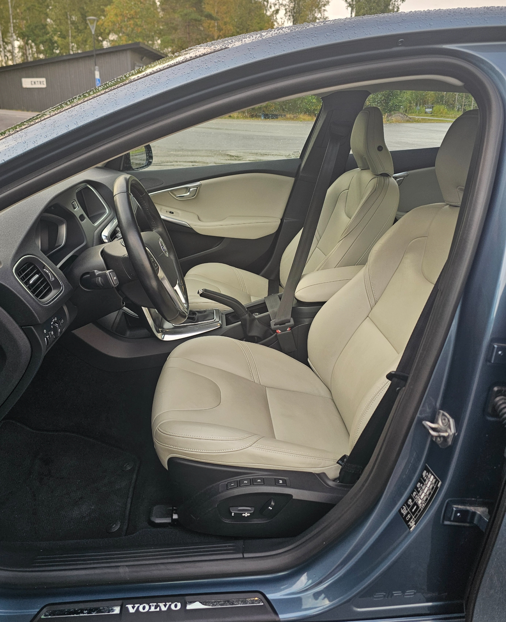 Volvo V40 D3 Geartronic Summum Euro 5 2014, kuva 5/43