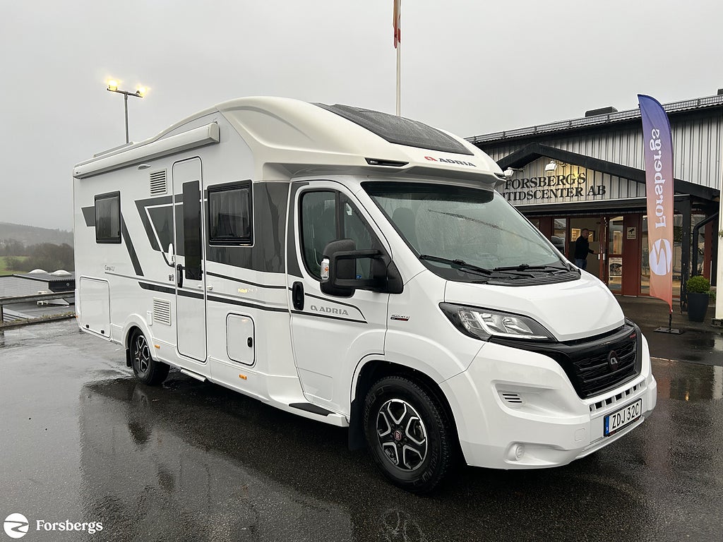 Adria Coral 670SLT Plus / AC/ Solcell / Litium /