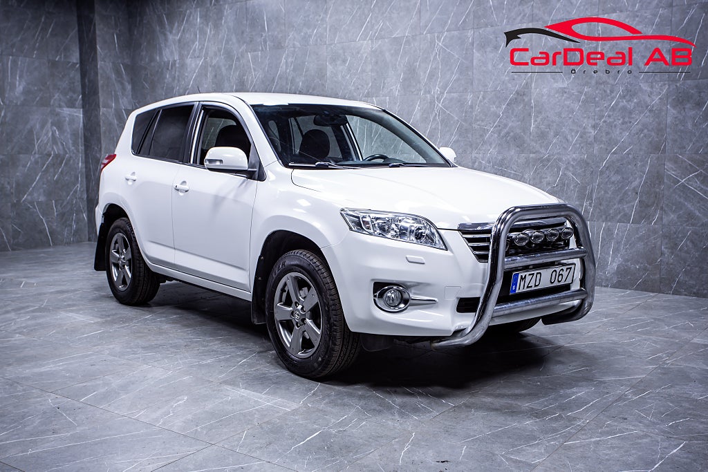 Toyota RAV4 2.0 VVT-i 4x4 Multidrive S M-Värm Kamera Drag Extraljus