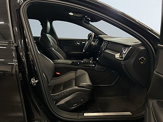 Volvo V60 T6 Twin Engine AWD  R-Design S&V-hjul/Carplay/Värmare