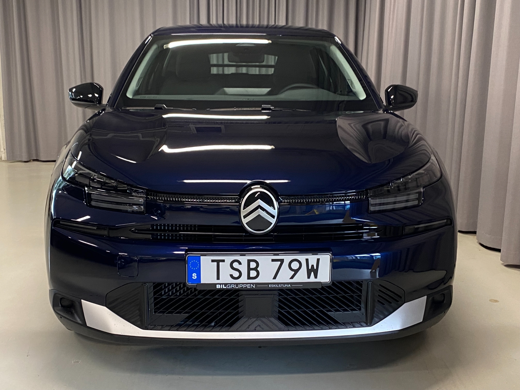 Citroen C4 FL Plus Hybrid 145hk Automat 2026, bild 3/10